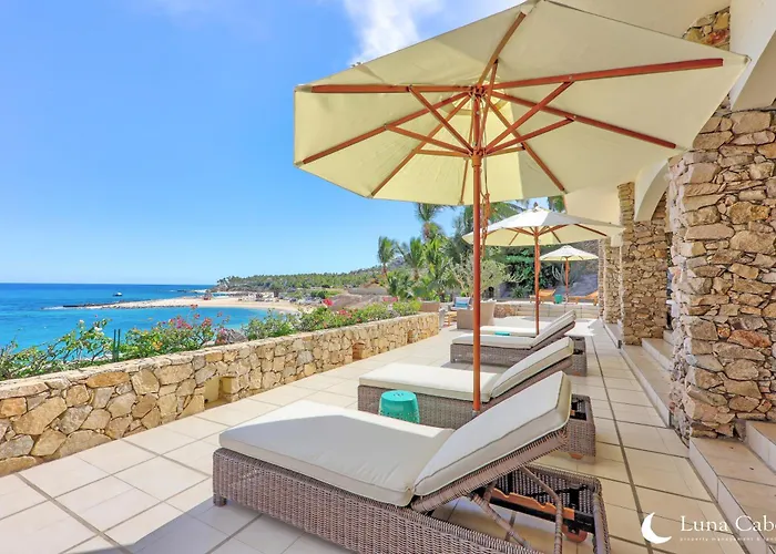 Villa Beachside Paradise, Heated Pool, Sunsets & Bbq *