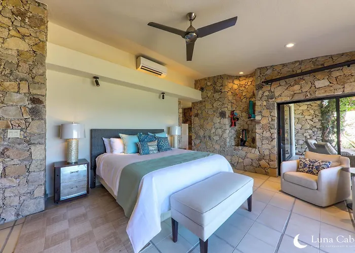 Beachside Paradise, Heated Pool, Sunsets & Bbq *