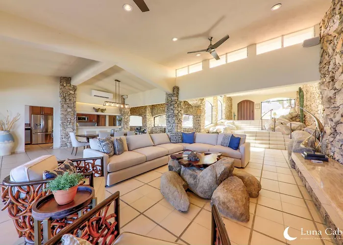 Beachside Paradise, Heated Pool, Sunsets & Bbq