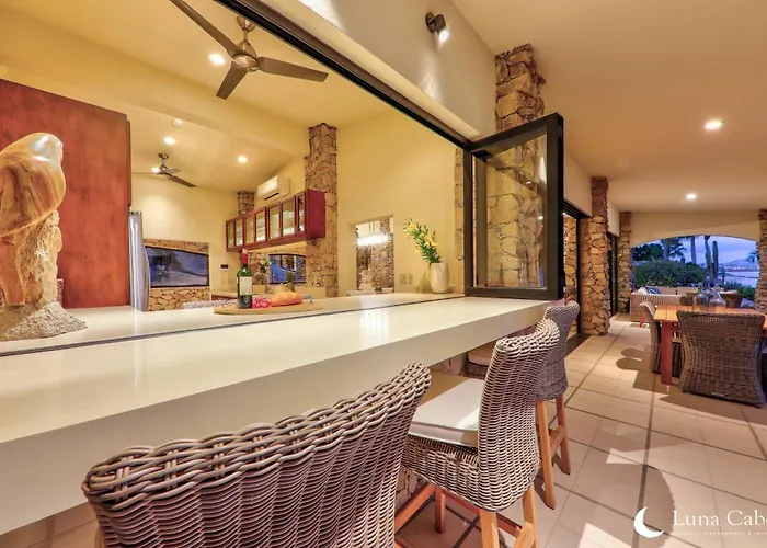 Villa Beachside Paradise, Heated Pool, Sunsets & Bbq *